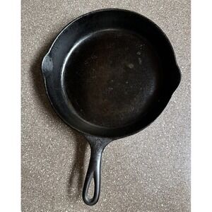 Wagner Ware Sidney -O- #8 Cast Iron Skillet 1058 Vintage Frying Pan Seasoned VTG